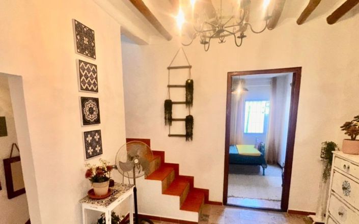 Image No.13-3 Bed House for sale