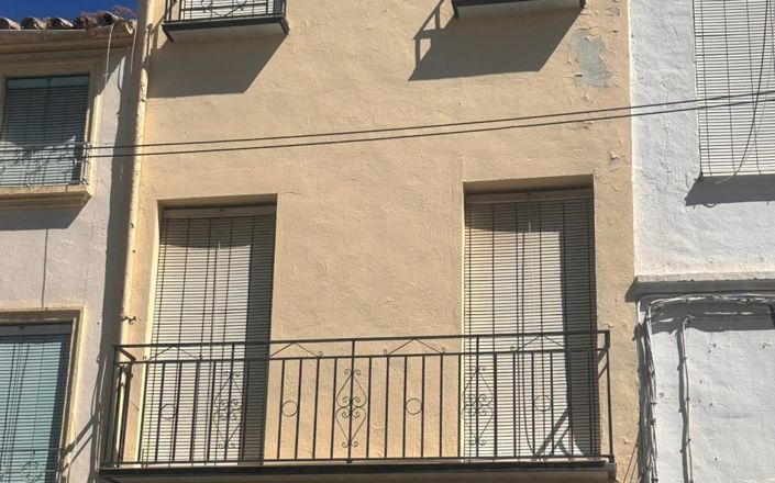 Image No.22-3 Bed House for sale