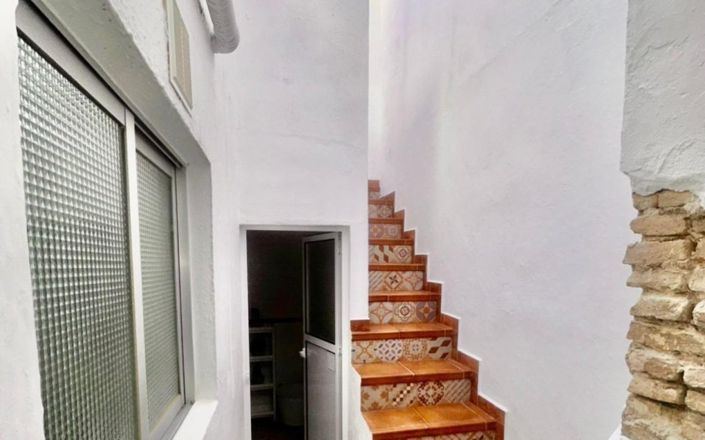 Image No.9-3 Bed House for sale