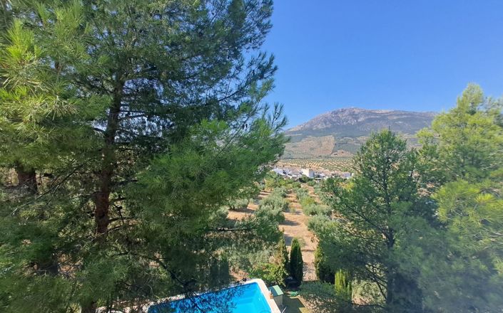 Image No.11-2 Bed House for sale