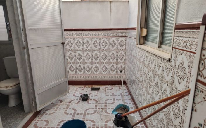 Image No.10-4 Bed House for sale