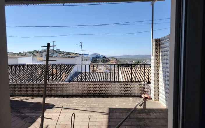 Image No.22-4 Bed House for sale