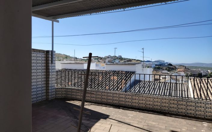 Image No.23-4 Bed House for sale