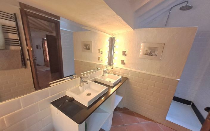 Image No.108-7 Bed House for sale