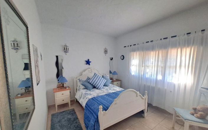 Image No.15-7 Bed House for sale