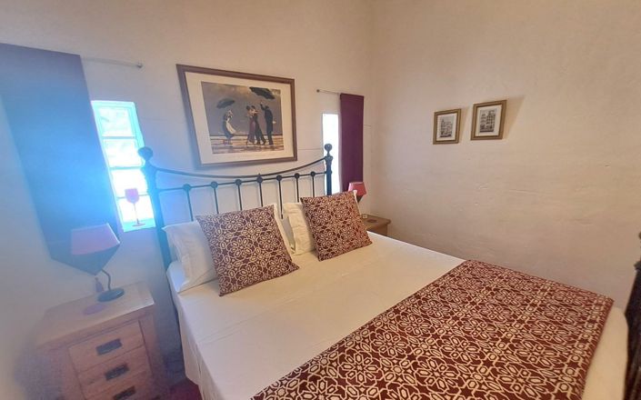 Image No.60-7 Bed House for sale