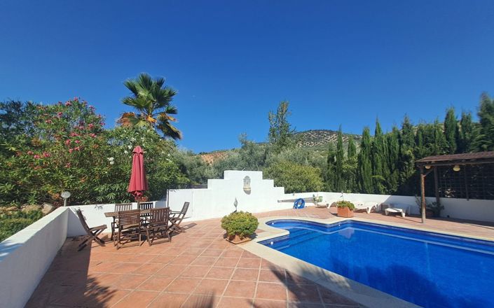 Image No.66-7 Bed House for sale