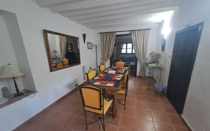 Image No.91-7 Bed House for sale