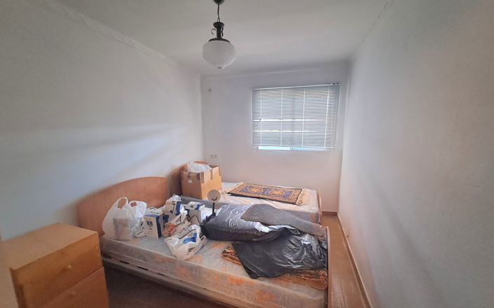 Image No.42-5 Bed House for sale