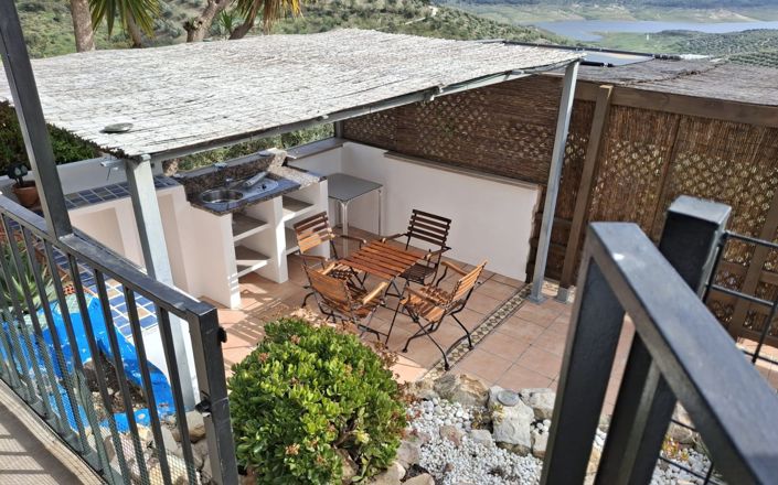 Image No.17-6 Bed House for sale