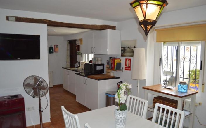 Image No.23-6 Bed House for sale