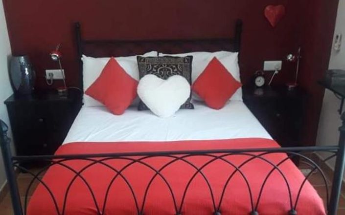 Image No.37-6 Bed House for sale