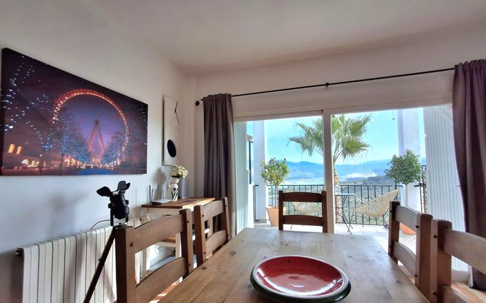 Image No.46-6 Bed House for sale