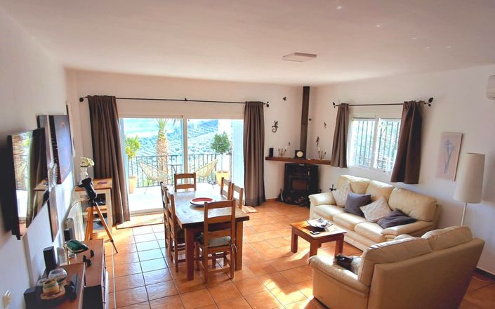 Image No.48-6 Bed House for sale