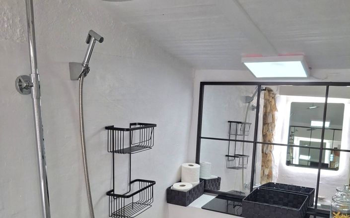 Image No.54-6 Bed House for sale