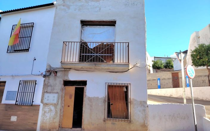 Image No.2-House for sale