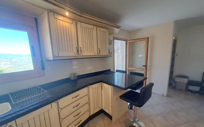 Image No.22-6 Bed House for sale