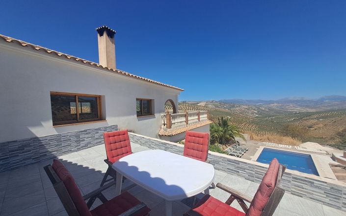 Image No.25-6 Bed House for sale