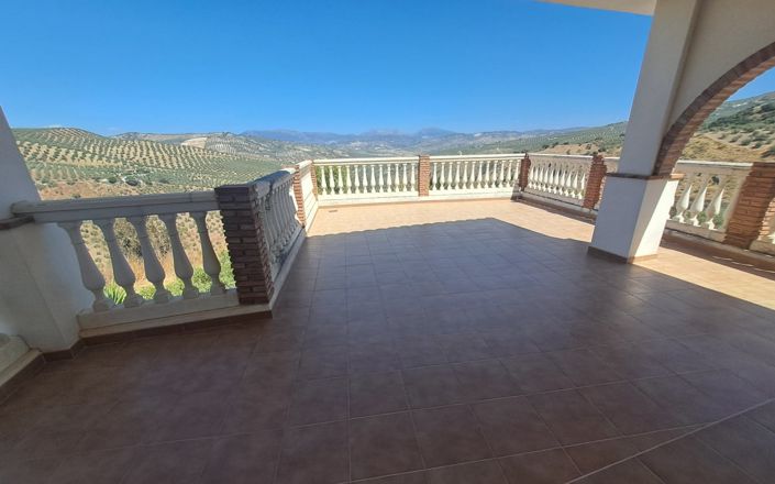 Image No.33-6 Bed House for sale