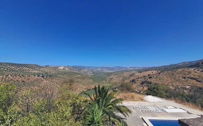 Image No.37-6 Bed House for sale