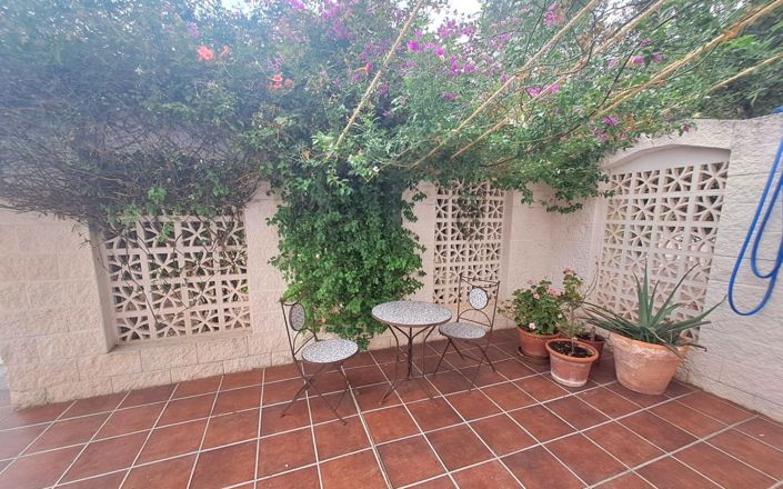 Image No.10-7 Bed House for sale