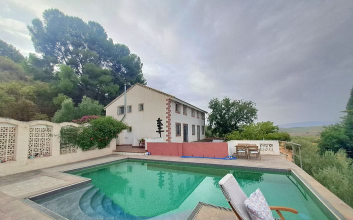 Image No.22-7 Bed House for sale