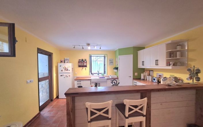 Image No.36-7 Bed House for sale