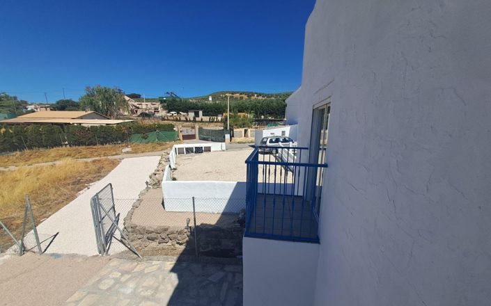 Image No.46-7 Bed House for sale