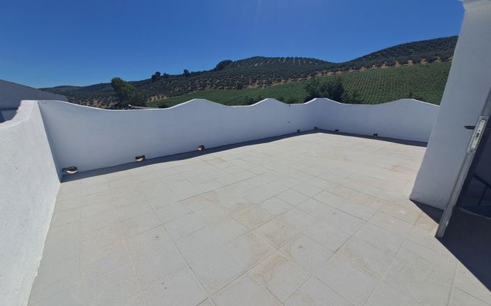 Image No.50-7 Bed House for sale