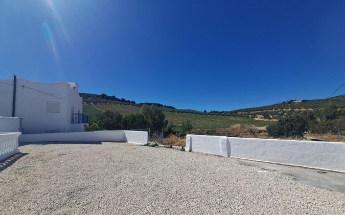 Image No.6-7 Bed House for sale