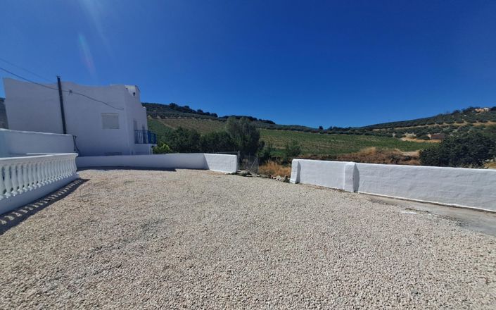 Image No.7-7 Bed House for sale