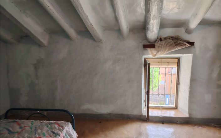 Image No.18-4 Bed House for sale