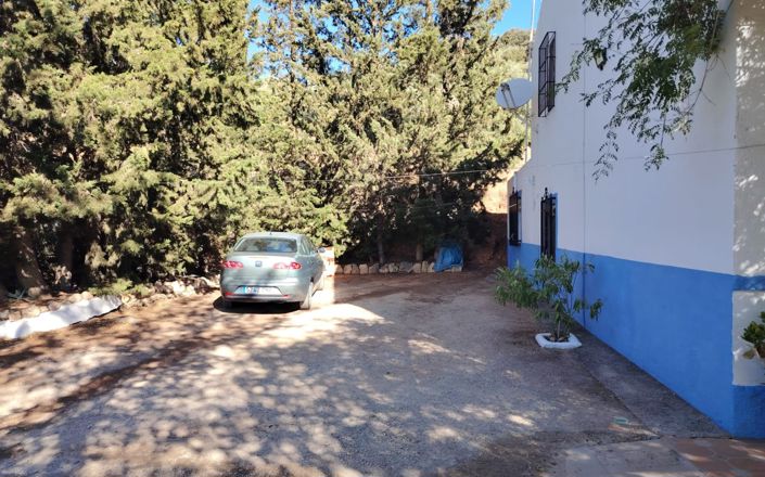 Image No.13-5 Bed House for sale