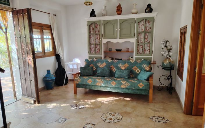 Image No.14-5 Bed House for sale