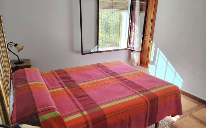 Image No.32-5 Bed House for sale