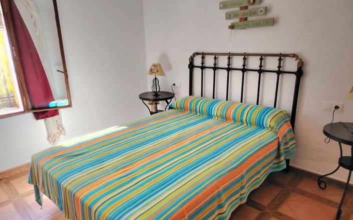 Image No.35-5 Bed House for sale