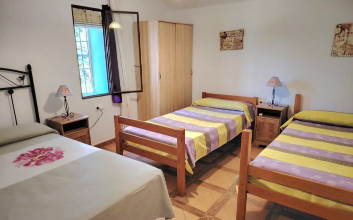 Image No.36-5 Bed House for sale