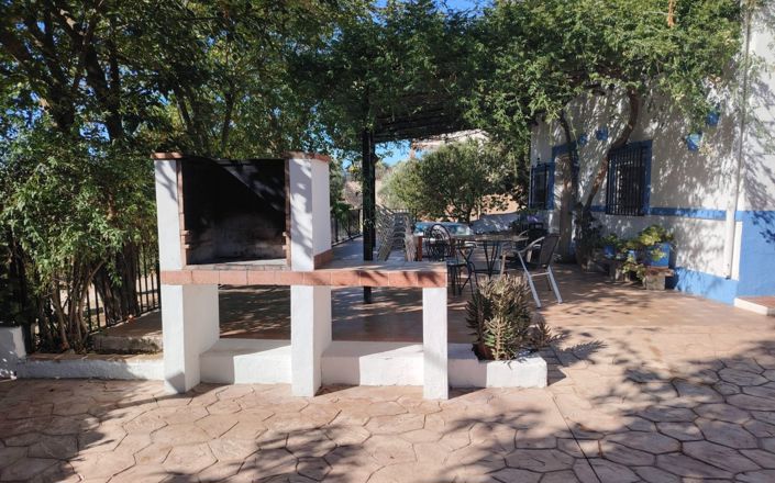 Image No.4-5 Bed House for sale