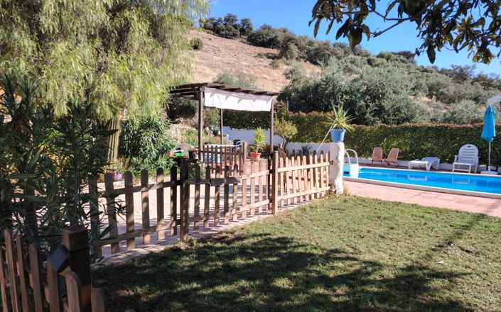 Image No.7-5 Bed House for sale