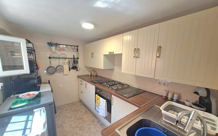 Image No.15-3 Bed House for sale