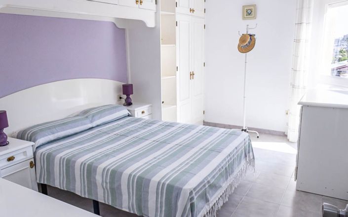 Image No.16-4 Bed House for sale