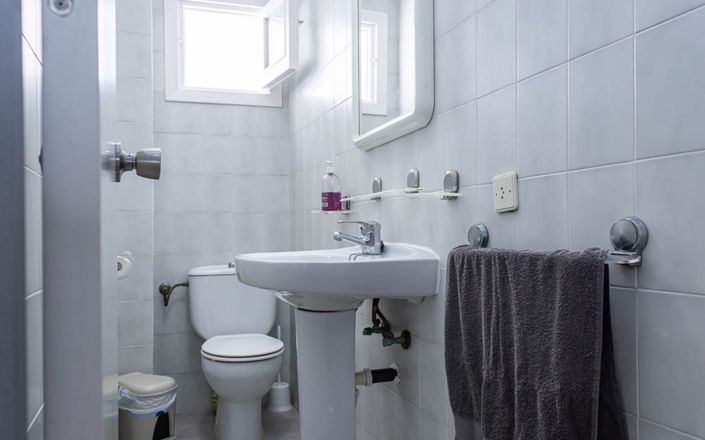 Image No.30-4 Bed House for sale