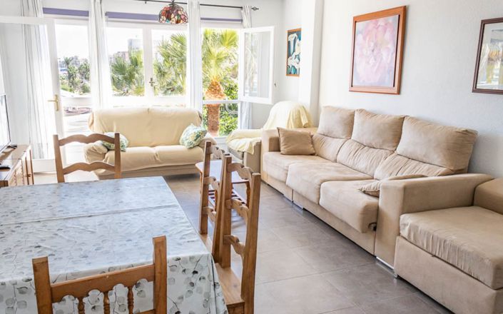 Image No.6-4 Bed House for sale