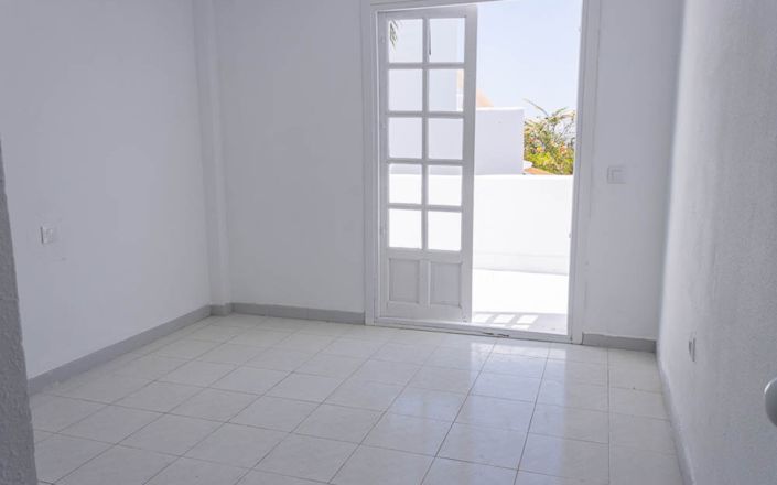 Image No.20-2 Bed House for sale