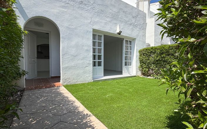 Image No.3-2 Bed House for sale