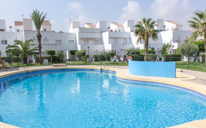 Image No.32-2 Bed House for sale