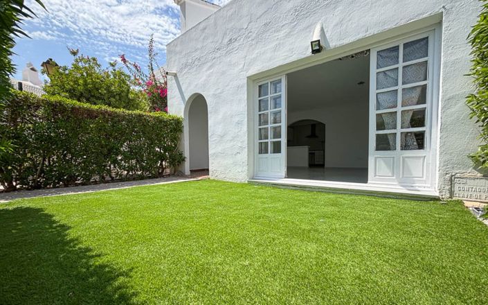 Image No.4-2 Bed House for sale