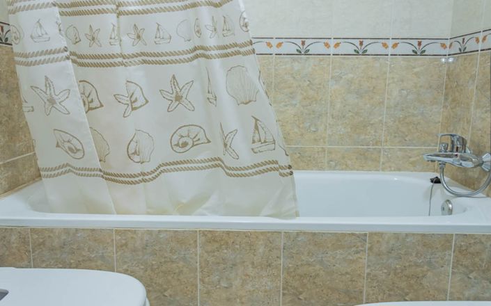 Image No.15-3 Bed House for sale