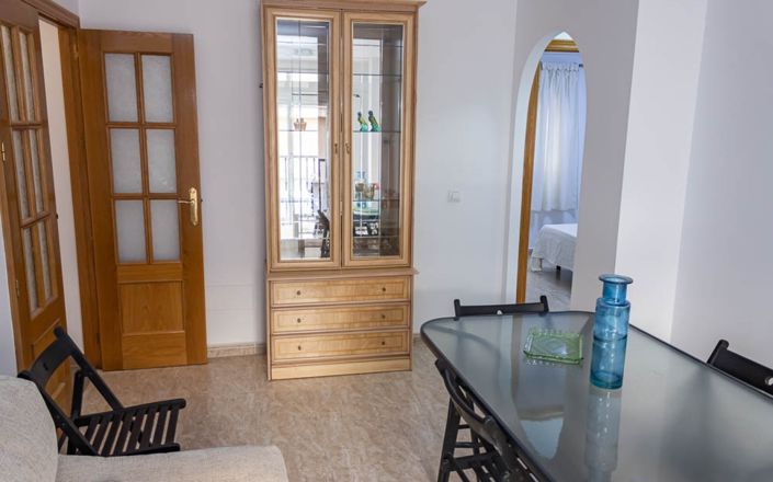 Image No.7-3 Bed House for sale