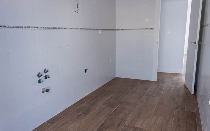 Image No.13-3 Bed House for sale